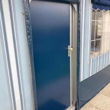 Kemping Stacaravan Met Voortent Te Huur In Heist,heistlaan 166 Knokke-Heist